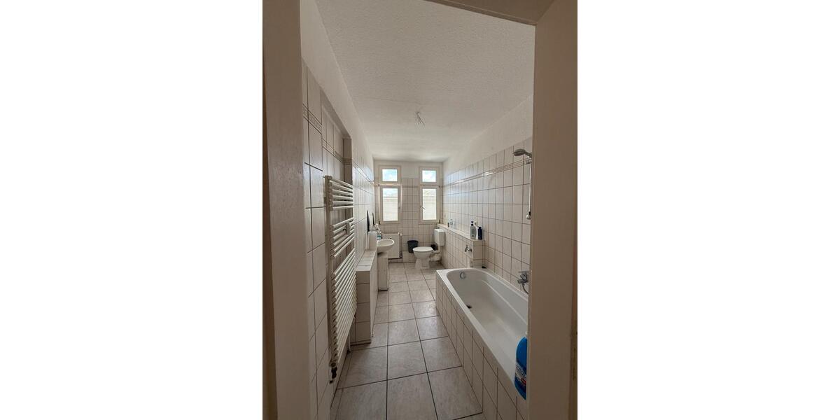 Etagenwohnung Eisenach - 4 Zimmer, 103 m&sup2;, 1.115&euro; | Angebot:26634651