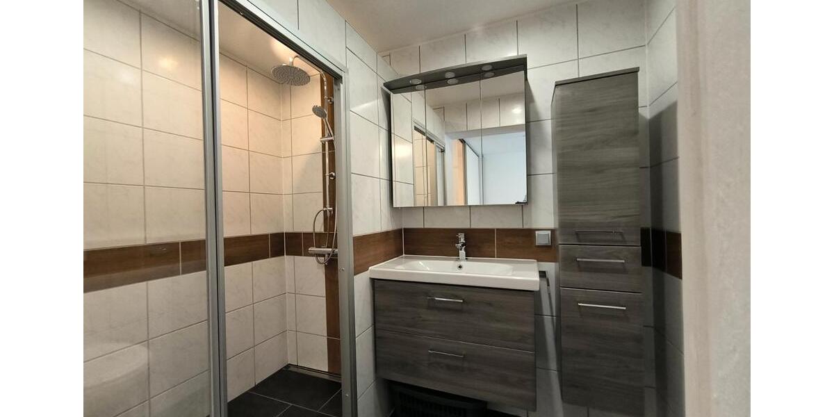 Wohnen auf Zeit Vilsbiburg - 4 Zimmer, 123 m&sup2;, 645&euro; | Angebot:26585826