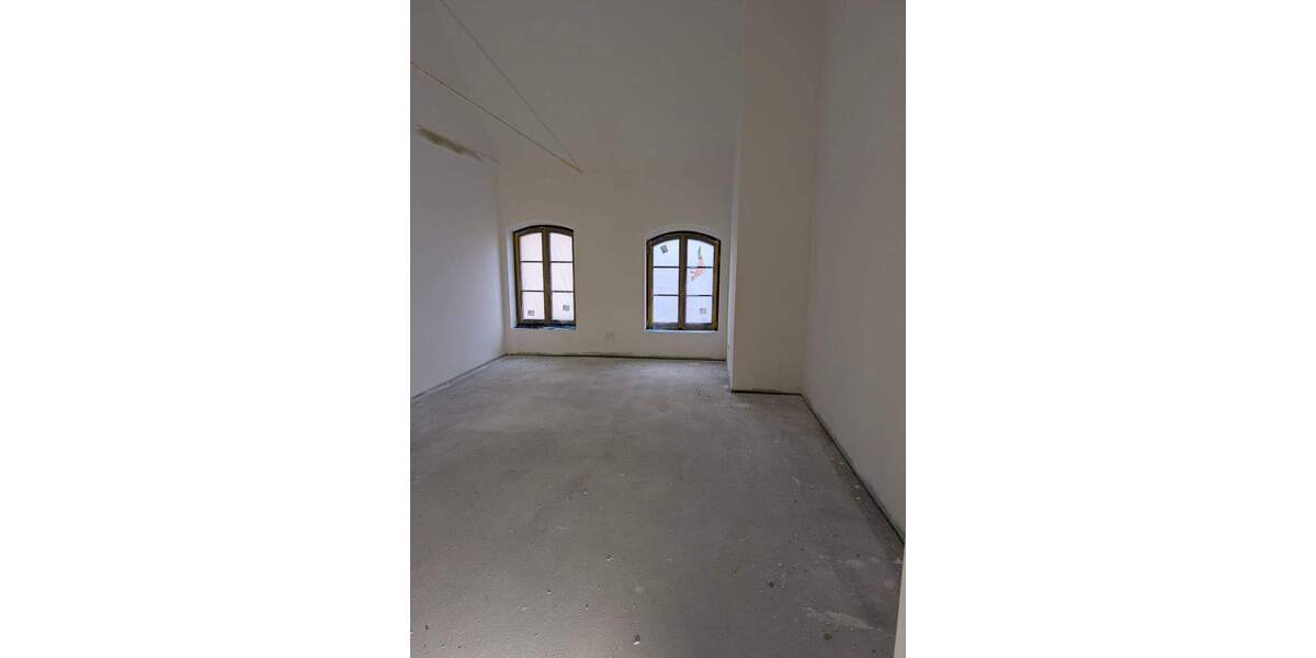 Etagenwohnung Leipzig Seehausen - 2 Zimmer, 122 m&sup2;, 1.400&euro; | Angebot:24820712