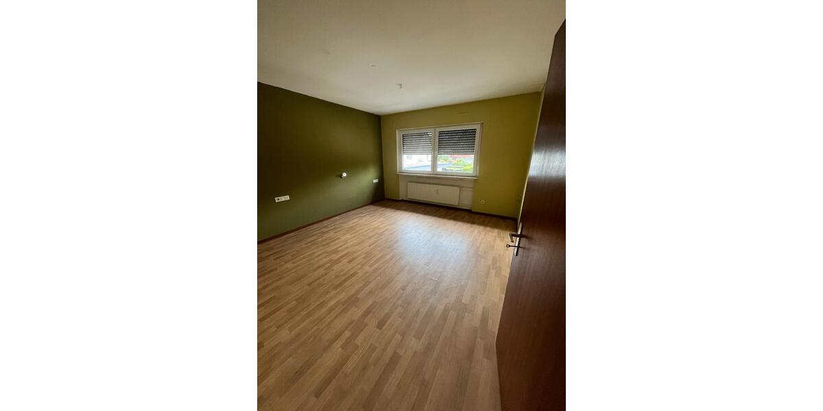 Etagenwohnung Biedenkopf - 3 Zimmer, 85 m&sup2;, 680&euro; | Angebot:26227369