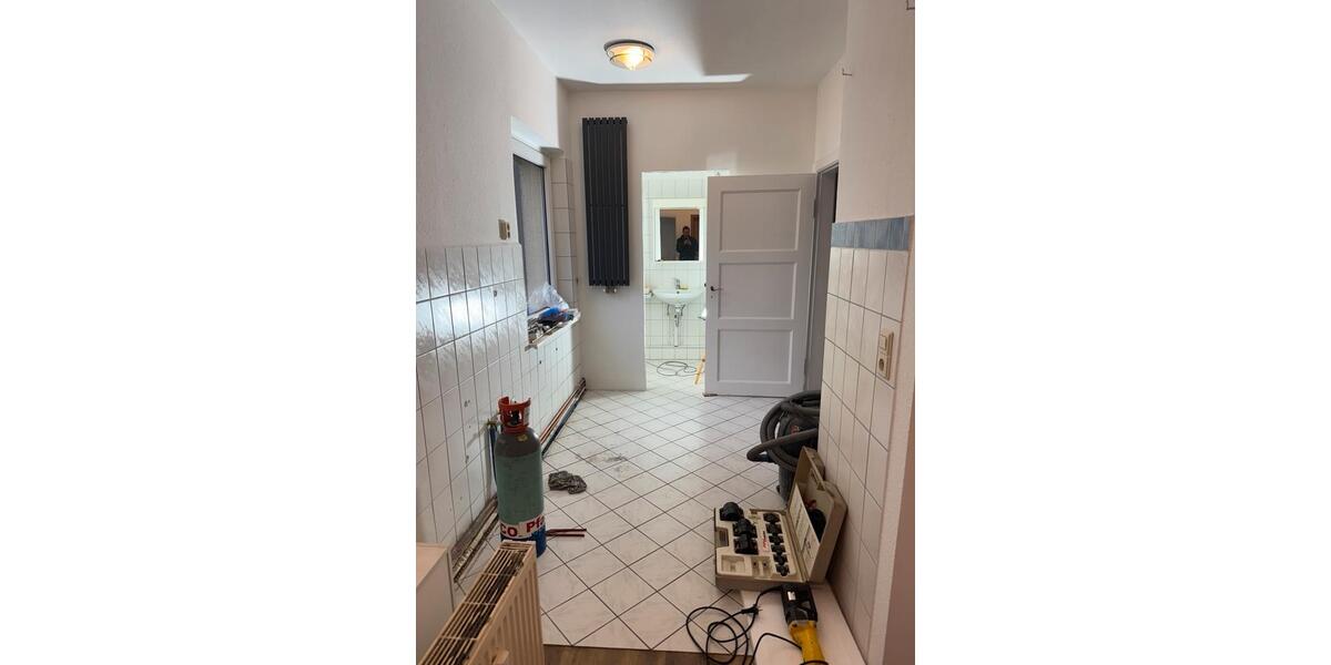 Sanierte 2-Raum-Wohnung im Grünen, nahe Sportplatz, inkls Küche 2 zimmer