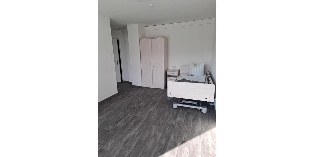 Erdgeschoßwohnung Cottbus Spremberger Vorstadt - 1 Zimmer, 30 m&sup2;, 768&euro; | Angebot:20537091