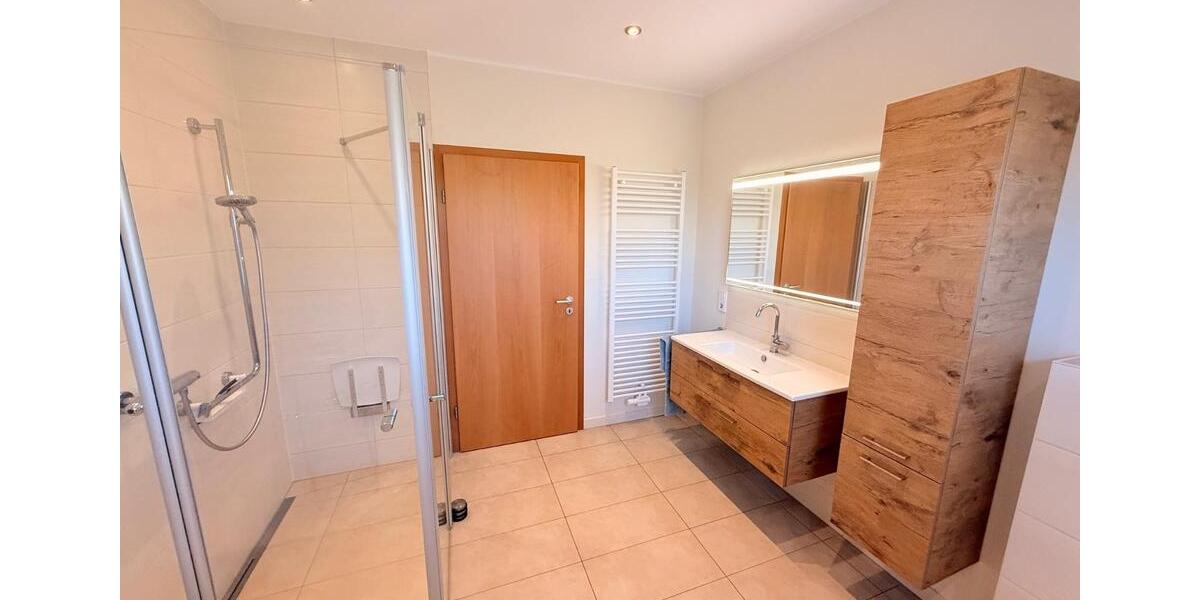 Bungalow Uchte - 6 Zimmer, 160 m&sup2;, 1.300&euro; | Angebot:26653262