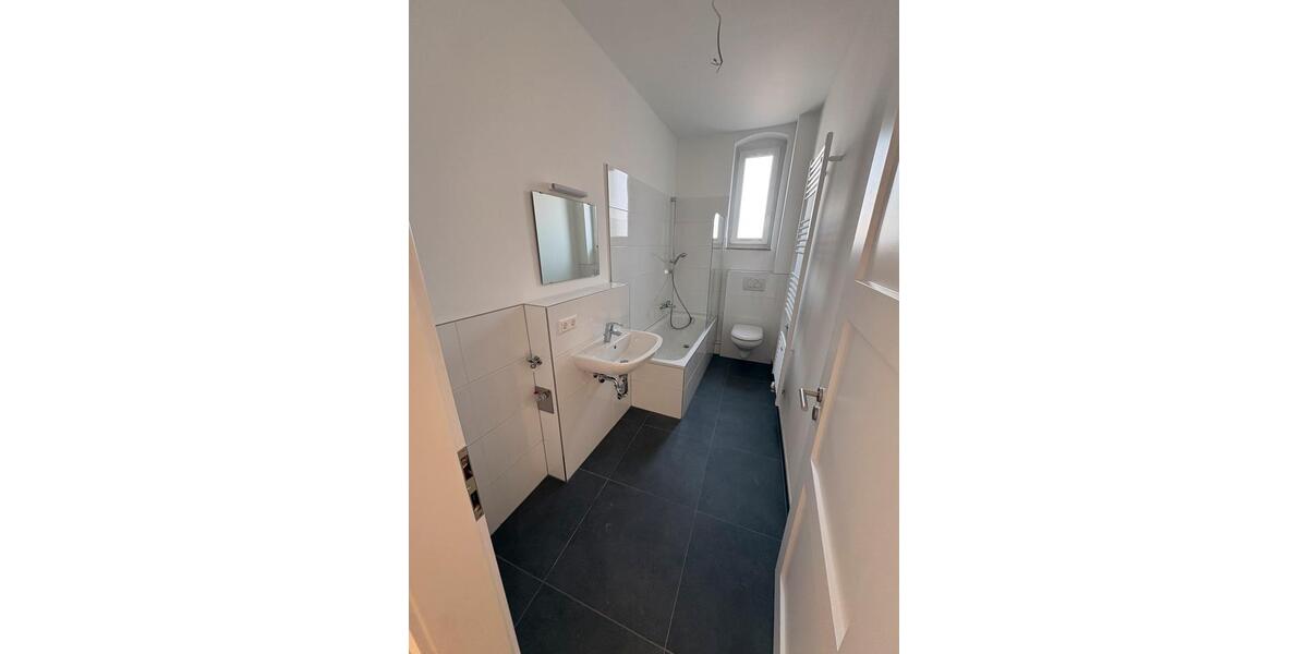 Wohnen auf Zeit Mannheim Herzogenried - 5 Zimmer, 100 m&sup2;, 508&euro; | Angebot:24608464