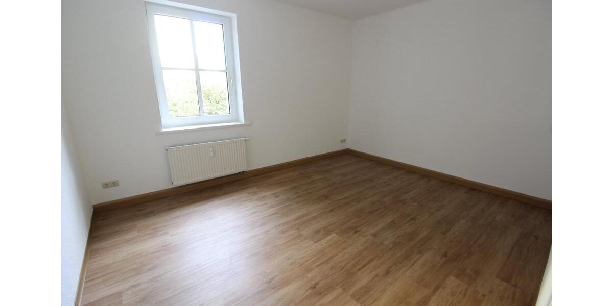 Erdgeschoßwohnung Kamenz - 2 Zimmer, 65 m&sup2;, 400&euro; | Angebot:24596747