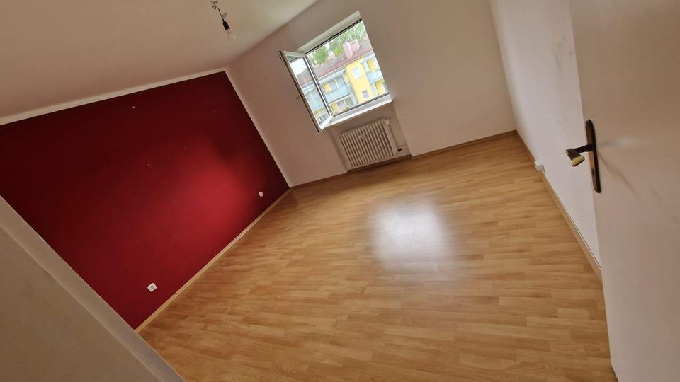 Etagenwohnung Dachau - 2 Zimmer, 65 m&sup2;, 1.490&euro; | Angebot:26050524
