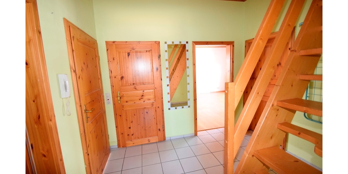 Gemütliche + renovierte Maisonette-Wohnung EBK, vielseitig nutzbarer Spitzboden Garage + Stellplatz - Etagenwohnung Syke / Steimke Steimke | Angebot:24149149