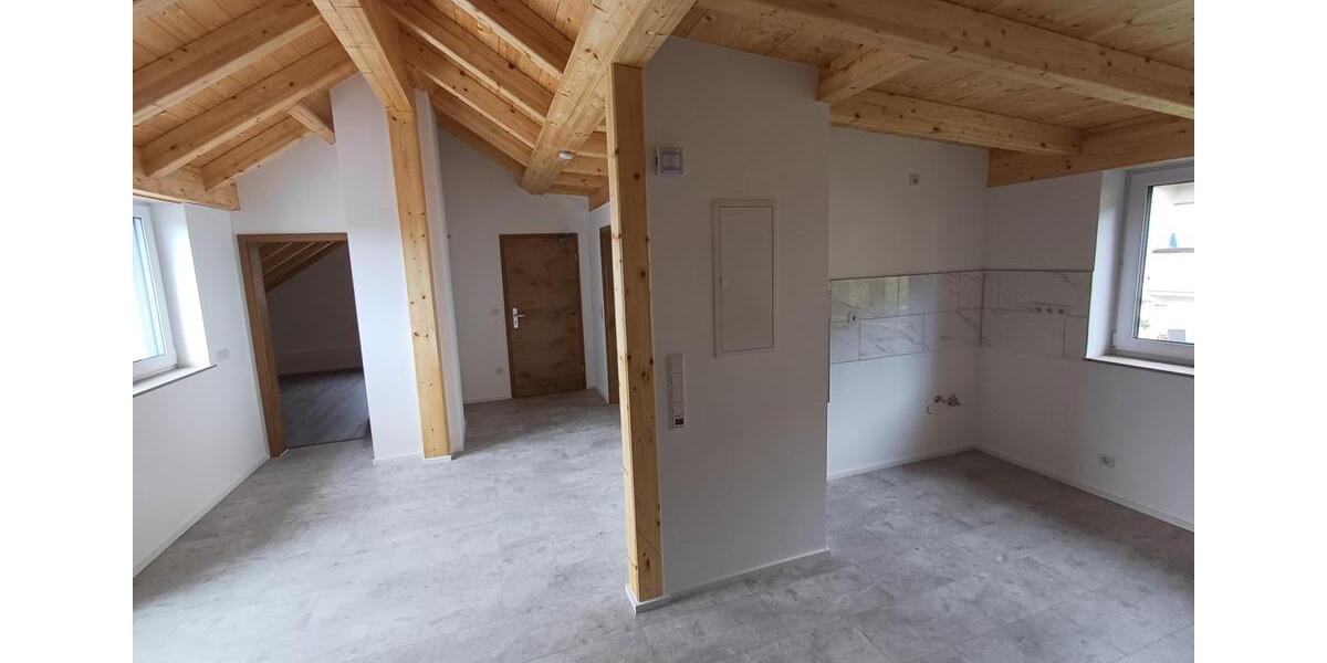 Dachgeschoßwohnung Eichstätt - 2 Zimmer, 65 m&sup2;, 800&euro; | Angebot:24857074