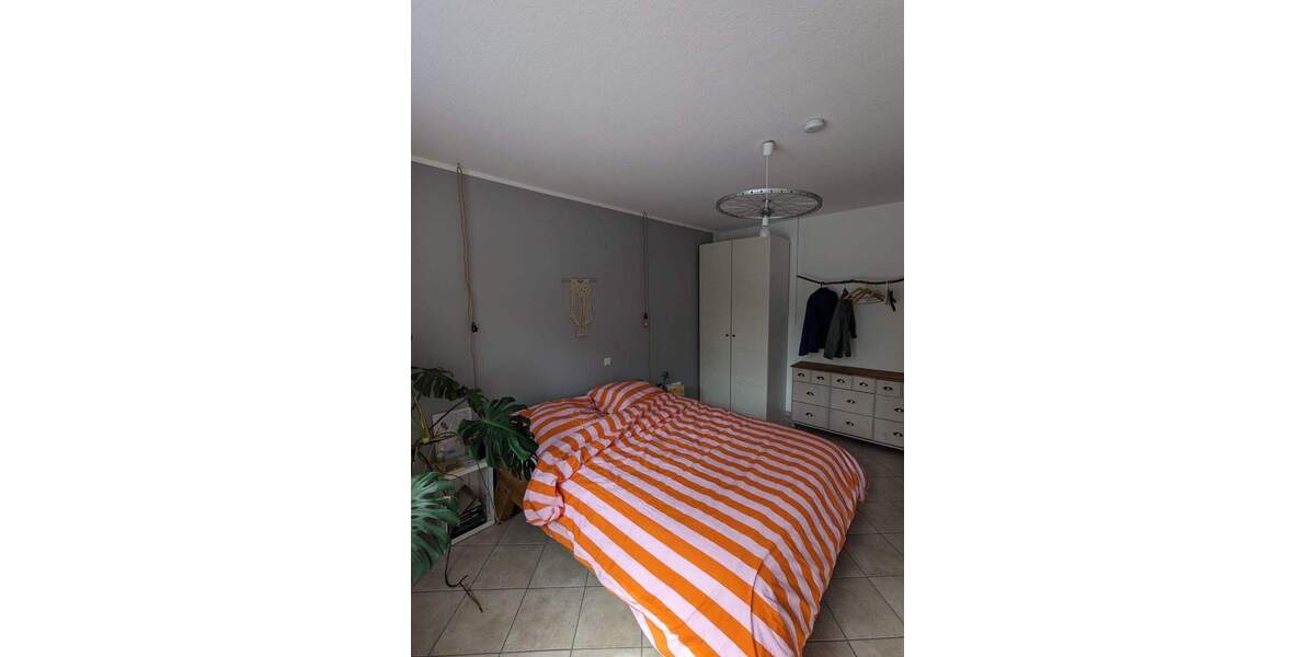 Etagenwohnung Hilden Forstbach - 3 Zimmer, 72 m&sup2;, 820&euro; | Angebot:25109475