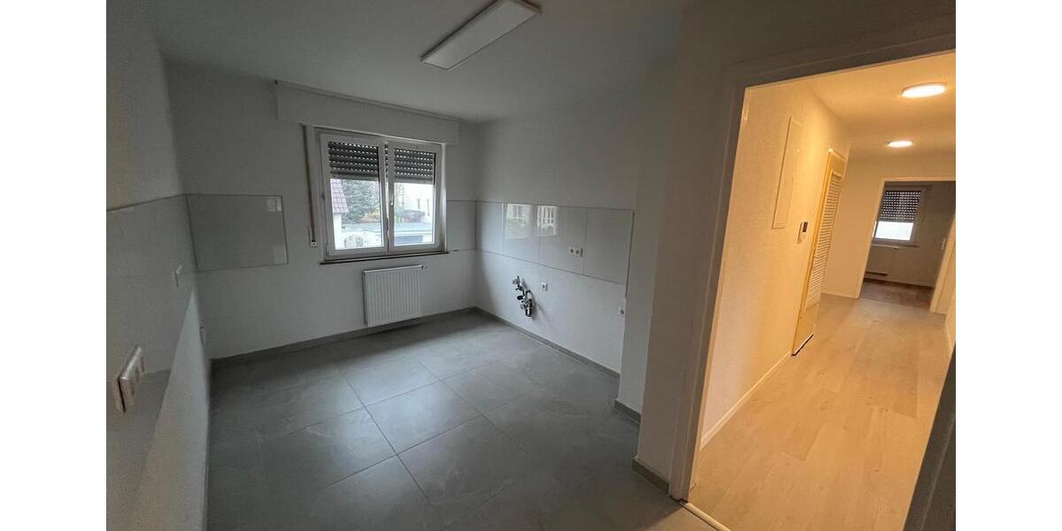 Etagenwohnung Baltmannsweiler - 4 Zimmer, 87 m&sup2;, 1.200&euro; | Angebot:26634518