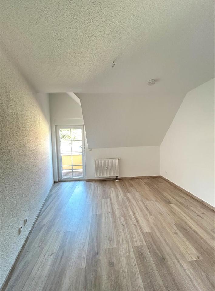 Wohntraum im Dachgeschoss! 4 Zimmer mit tollem Blick und 2 Balkonen zimmer