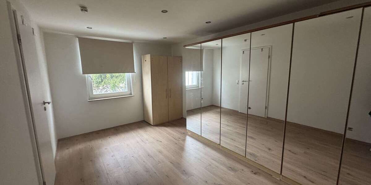 Etagenwohnung Villingen-Schwenningen Schwenningen - 2.5 Zimmer, 50 m&sup2;, 600&euro; | Angebot:27202078