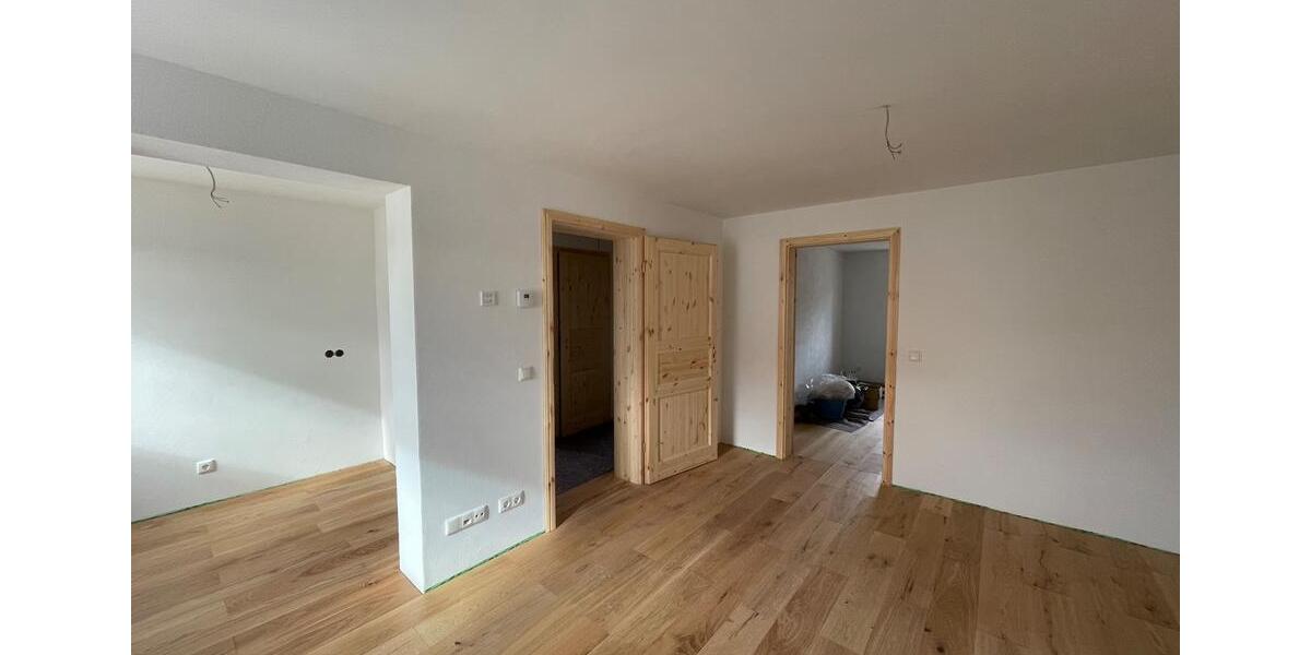 Erdgeschoßwohnung Altötting - 3 Zimmer, 84 m&sup2;, 924&euro; | Angebot:26351886