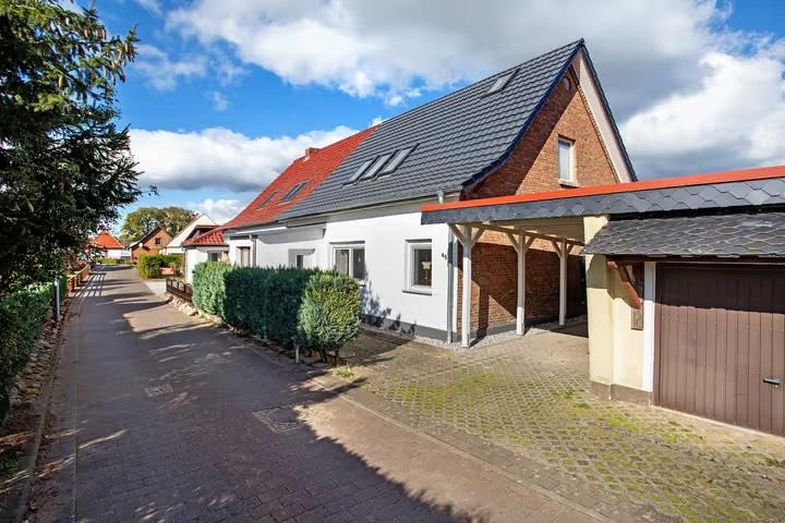 Doppelhaushälfte Borrentin - 3.5 Zimmer, 70 m&sup2;, 800&euro; | Angebot:26131589