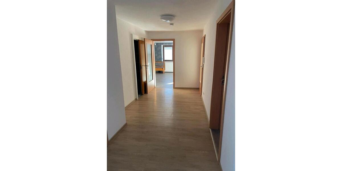 Erdgeschoßwohnung Höpfingen - 3 Zimmer, 117 m&sup2;, 750&euro; | Angebot:24748964