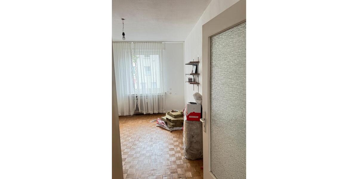 Etagenwohnung Bielefeld Mitte - 7 Zimmer, 150 m&sup2;, 2.000&euro; | Angebot:26626227