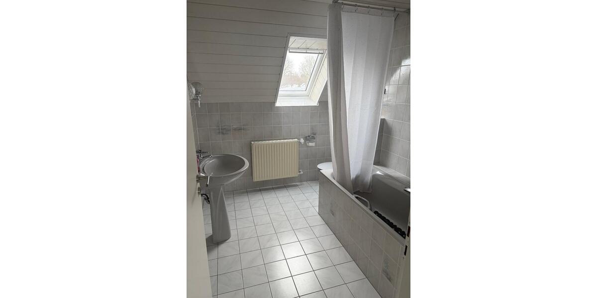 Dachgeschoßwohnung Wiesmoor - 2 Zimmer, 66 m&sup2;, 620&euro; | Angebot:24862339