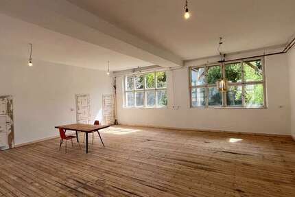 Büro in Augsburg 300 € 23 m²