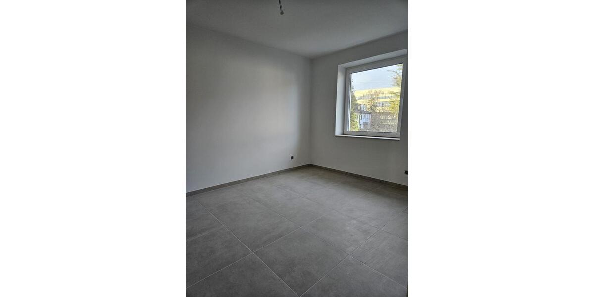 Wohnen auf Zeit München Moosach - 4 Zimmer, 160 m&sup2;, 850&euro; | Angebot:25126571