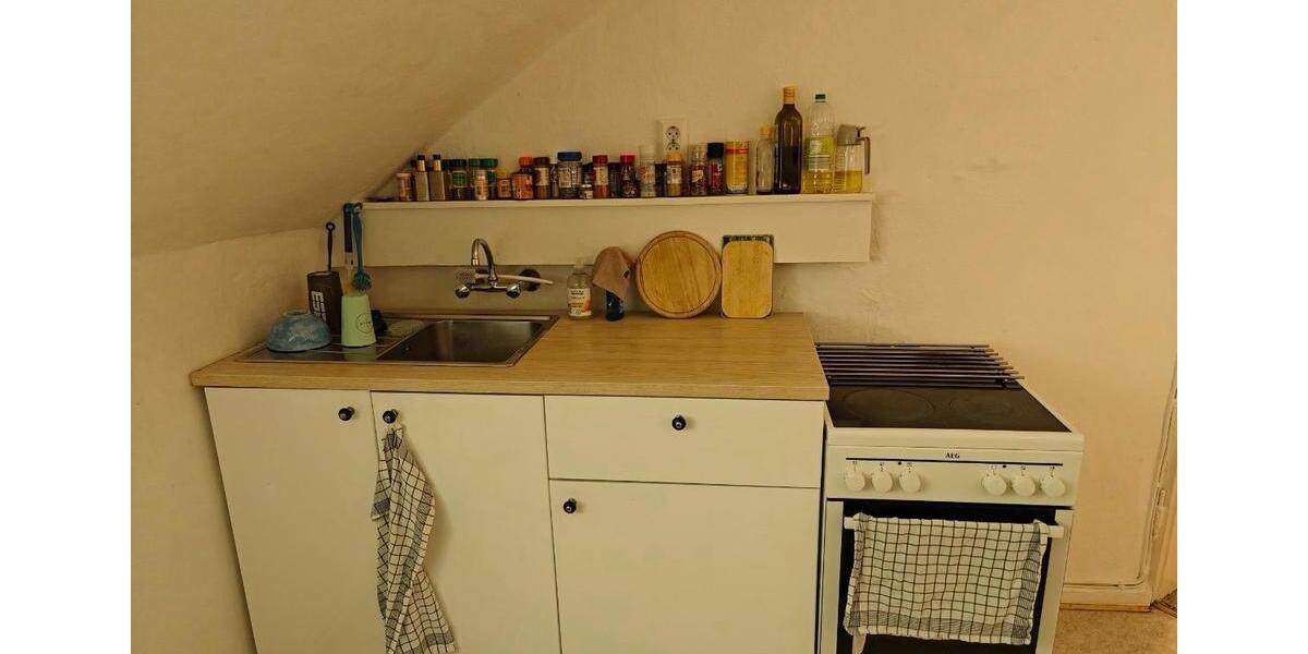 Dachgeschoßwohnung Marburg - 3 Zimmer, 80 m&sup2;, 1.200&euro; | Angebot:26567835