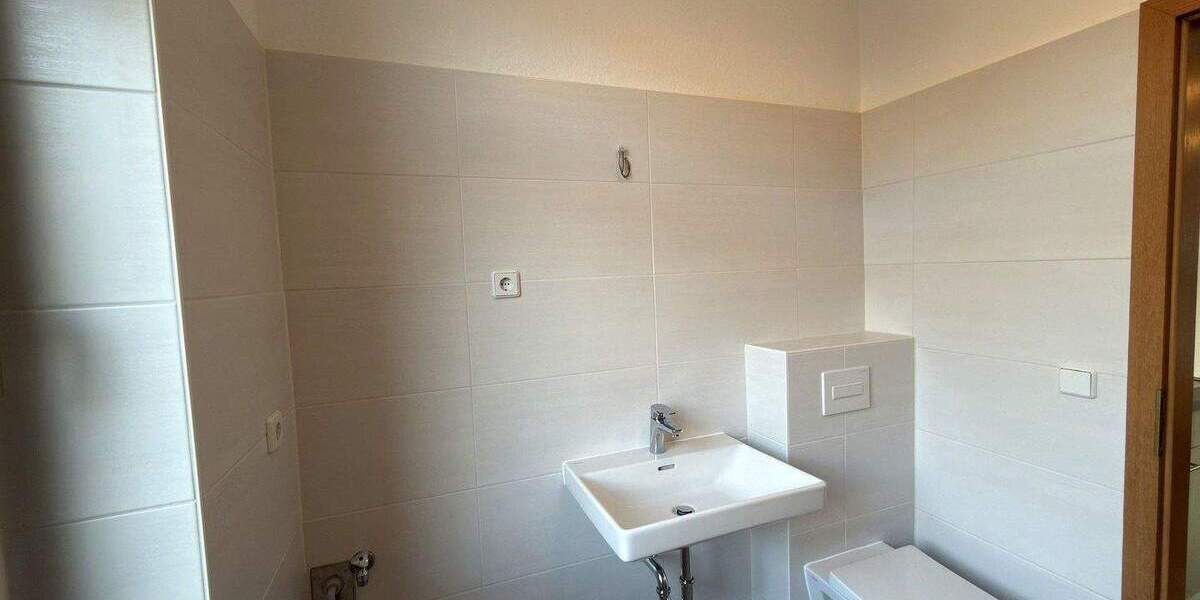 Etagenwohnung Plauen Haselbrunn - 2 Zimmer, 50 m&sup2;, 280&euro; | Angebot:25212965