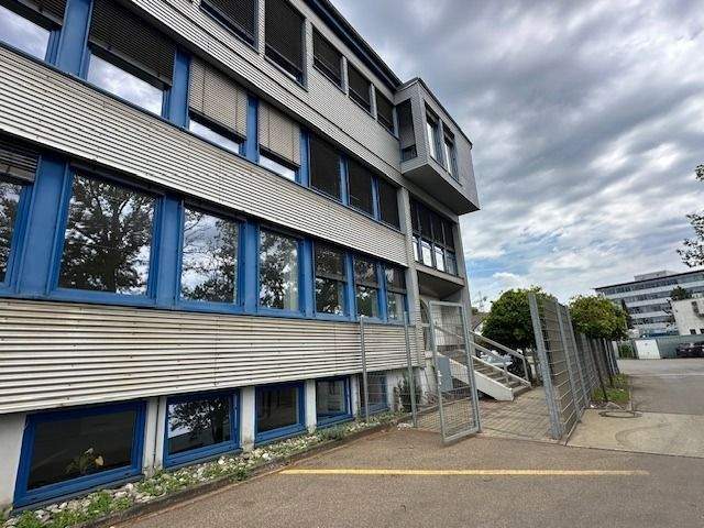 Gewerbeobjekt Weißenhorn - 8 Zimmer, 267 m&sup2;, 2.000&euro; | Angebot:24450600