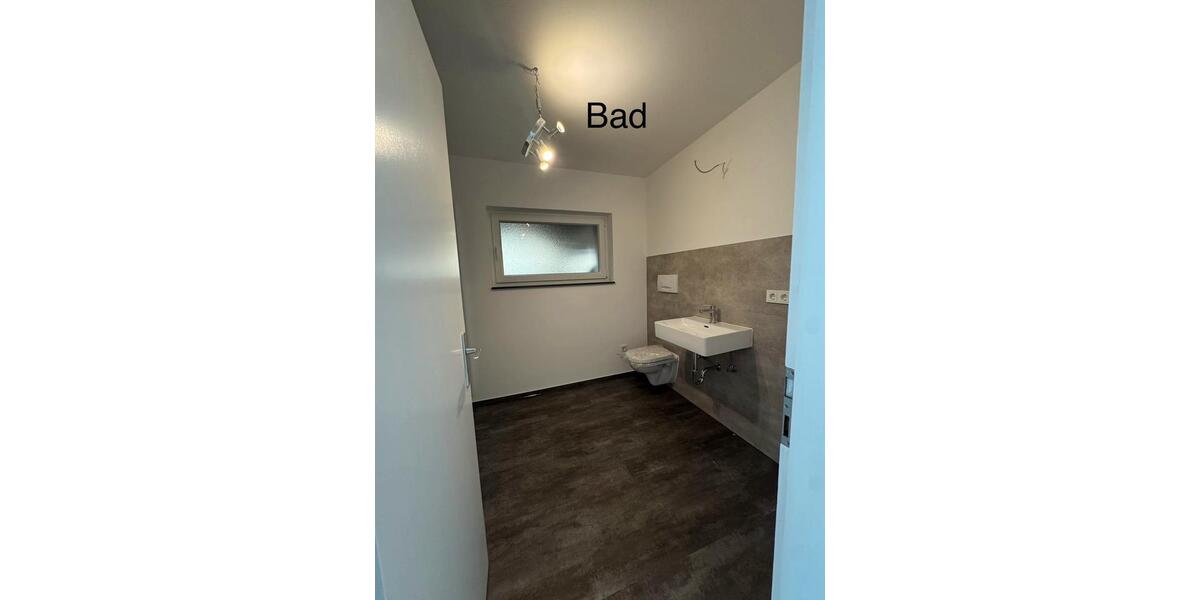 Erdgeschoßwohnung Kirchen (Sieg) - 4 Zimmer, 80 m&sup2;, 800&euro; | Angebot:26074131