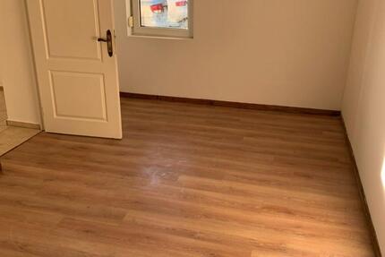 2-Zimmer Küche Bad in Auersmacher zimmer