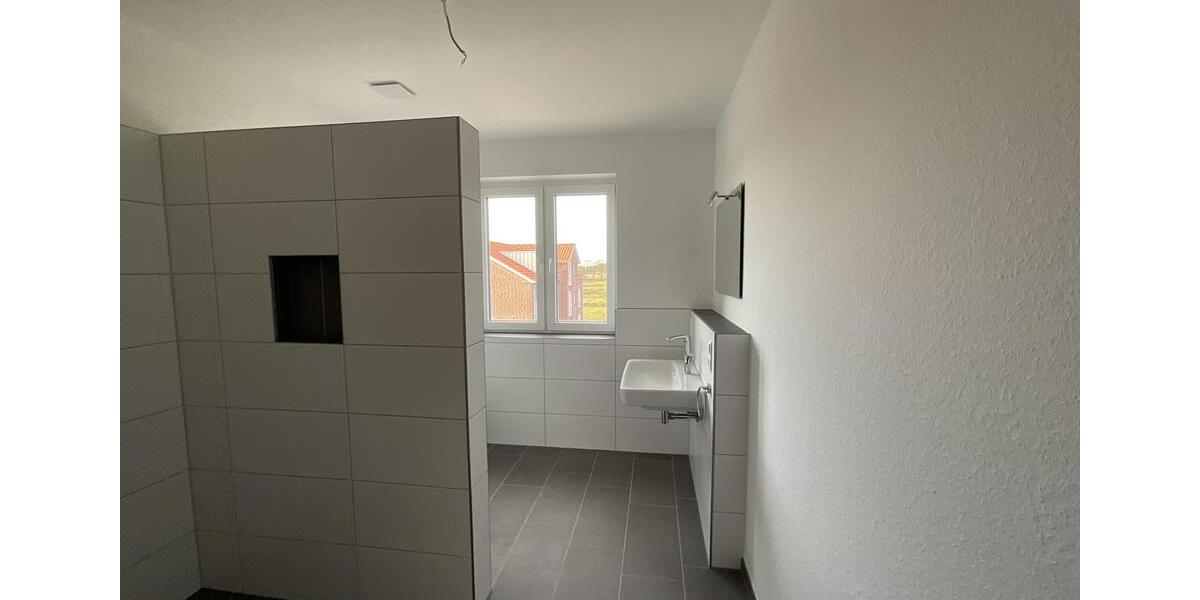 Dachgeschoßwohnung Cloppenburg - 2 Zimmer, 82 m&sup2;, 775&euro; | Angebot:23542174
