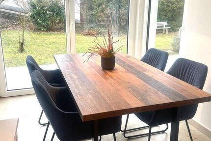 Kernsanierte 2-Zimmer-Parterrewohnung mit moderner Einbauküche und großer Terrasse zimmer