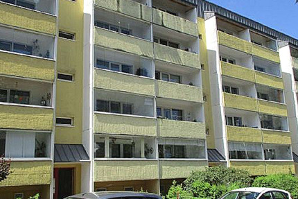 Wohnung Neubrandenburg Oststadt - 3 Zimmer, 61 m&sup2;, 270&euro; | Angebot:25739582