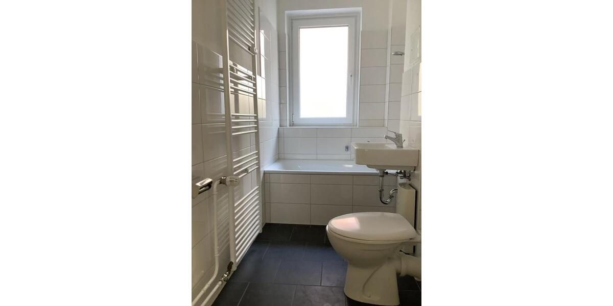 Komm nach Heiligenhaus: renovierte 3 Zimmer mit schönem Balkon 3.5 zimmer