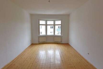 Wohnung zum Mieten in Dresden 1.290 € 132 m² 4 zimmer