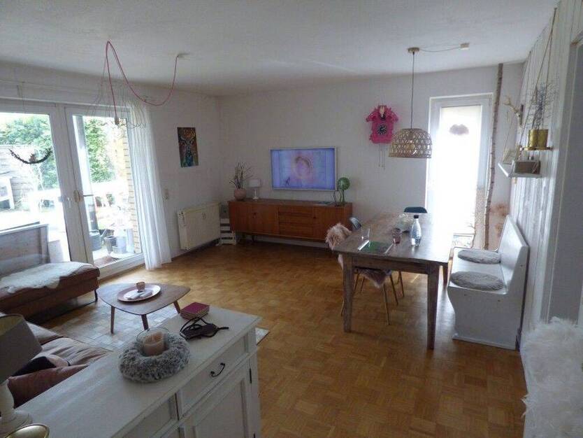 Köln-Dellbrück - 5-Zimmerwohnung mit Garten, 2 Terassen, TG-Stellplatz in ruhiger Seitenstraße