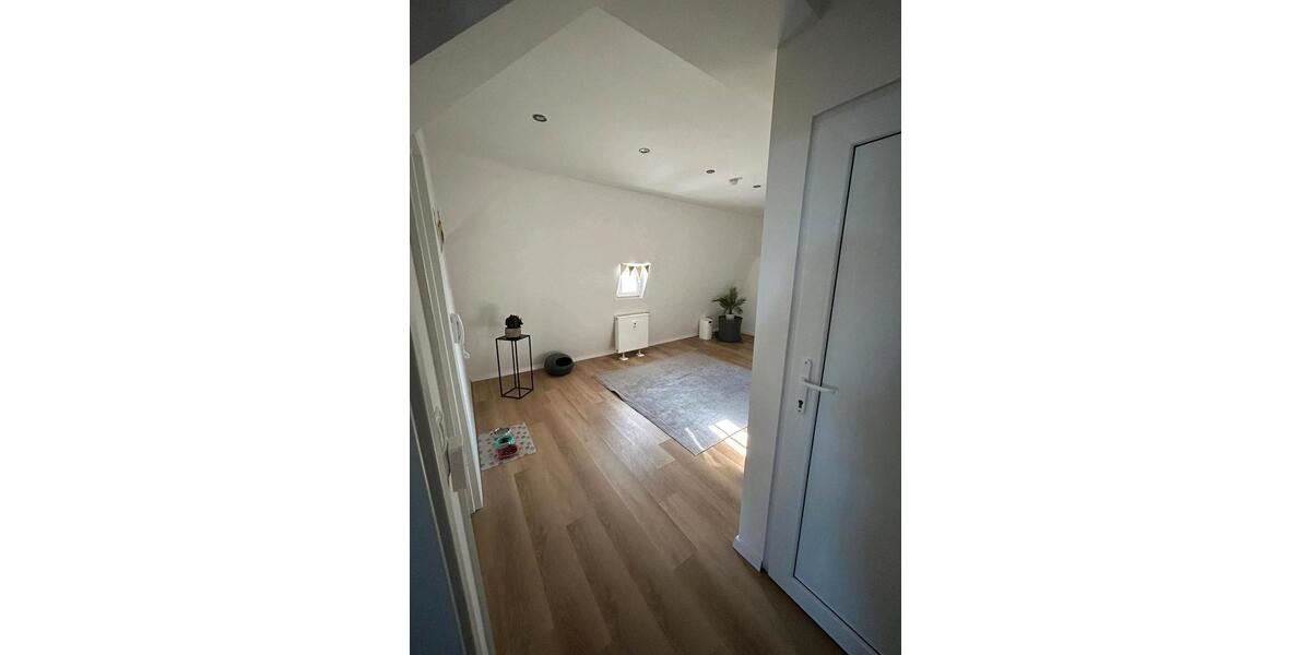 Etagenwohnung Wabern - 4 Zimmer, 125 m&sup2;, 700&euro; | Angebot:26267028