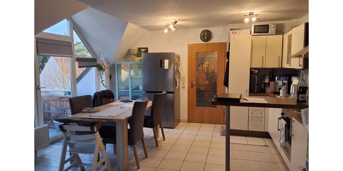 Dachgeschoßwohnung Balingen - 2.5 Zimmer, 73 m&sup2;, 880&euro; | Angebot:25903855