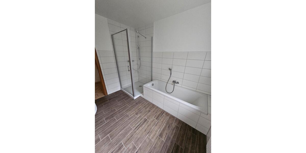 Erdgeschoßwohnung Dillenburg - 4 Zimmer, 100 m&sup2;, 950&euro; | Angebot:26267007