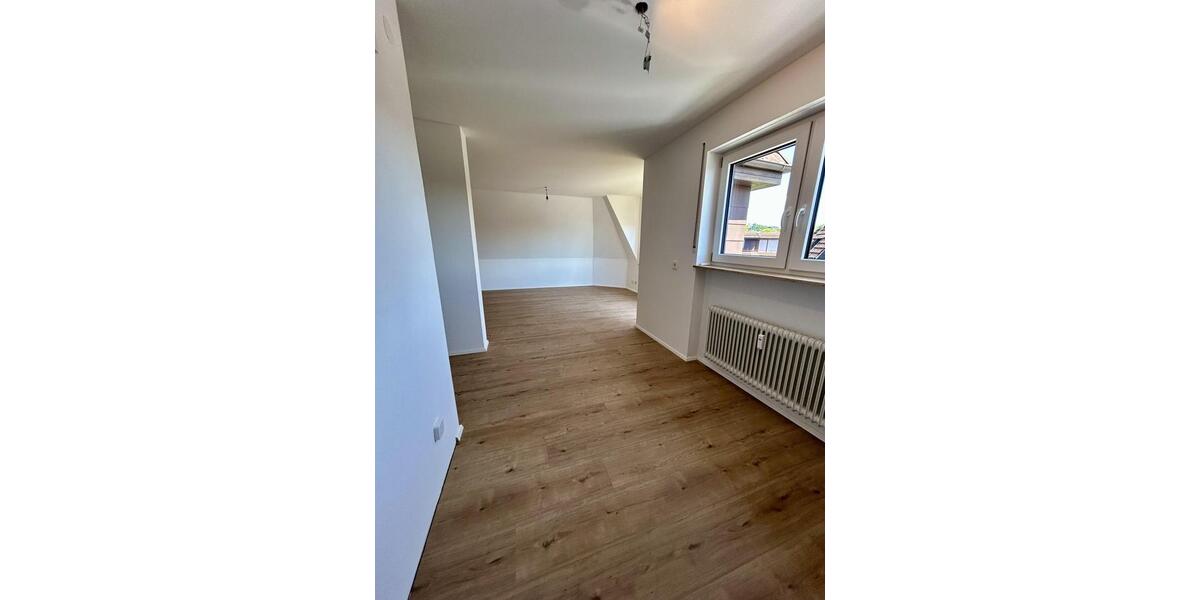 Dachgeschoßwohnung Überlingen - 2 Zimmer, 63 m&sup2;, 1.275&euro; | Angebot:26225069