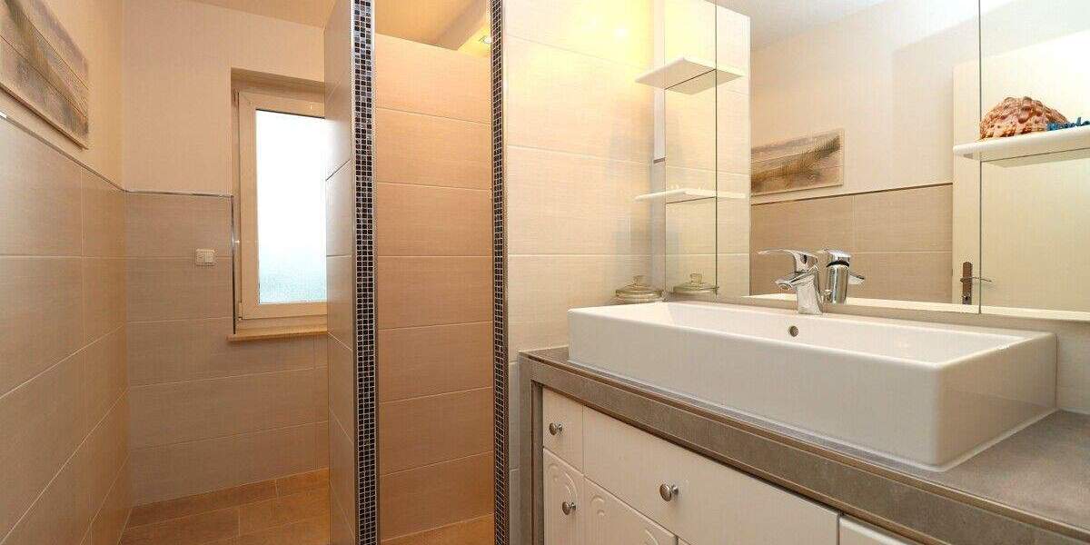 Etagenwohnung Barmstedt - 3 Zimmer, 126 m&sup2;, 1.880&euro; | Angebot:24623320