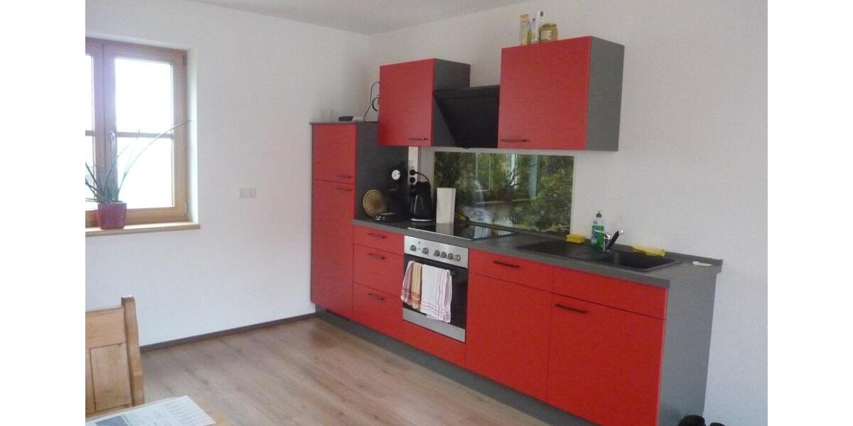Etagenwohnung Adlkofen - 4 Zimmer, 65 m&sup2;, 300&euro; | Angebot:26120696