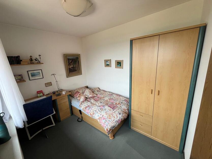 3-Zimmer-Küche-Bad im Apartmenthaus mit Balkon, Kfz-Stellplatz, S