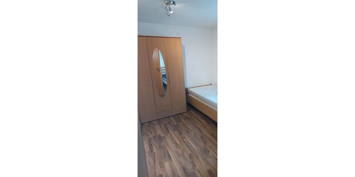 Etagenwohnung Backnang - 3 Zimmer, 85 m&sup2;, 350&euro; | Angebot:26305370