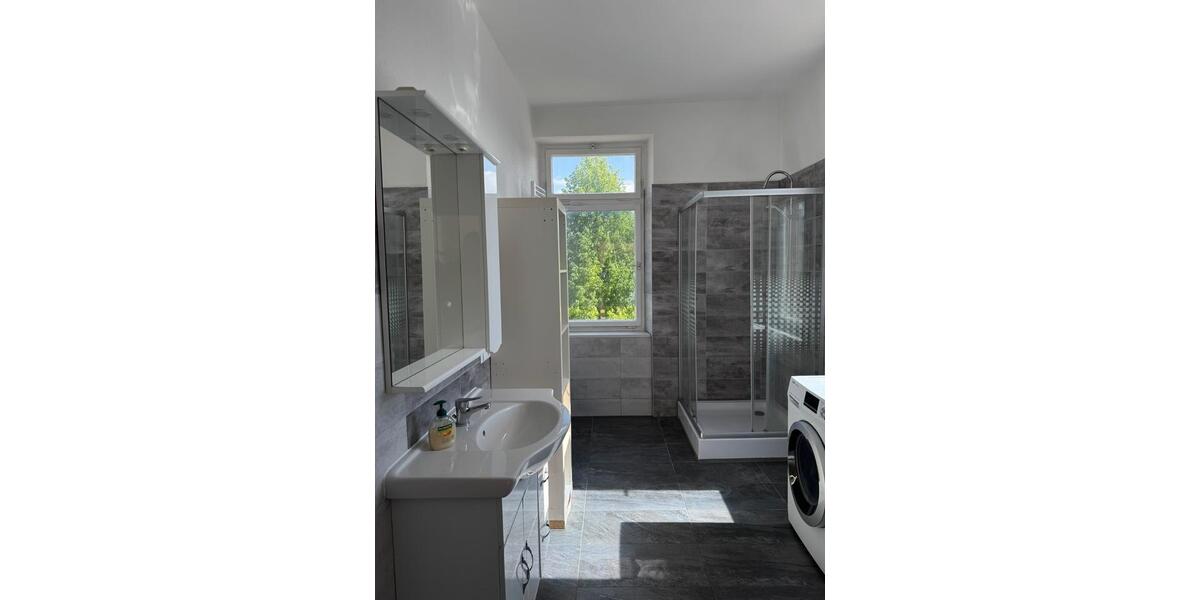 Wohnen auf Zeit Tübingen Derendingen - 5 Zimmer, 18 m&sup2;, 490&euro; | Angebot:25982143