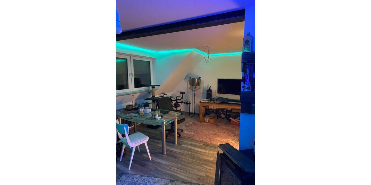 Dachgeschoßwohnung Dortmund Huckarde - 2 Zimmer, 84 m&sup2;, 1.110&euro; | Angebot:26545985