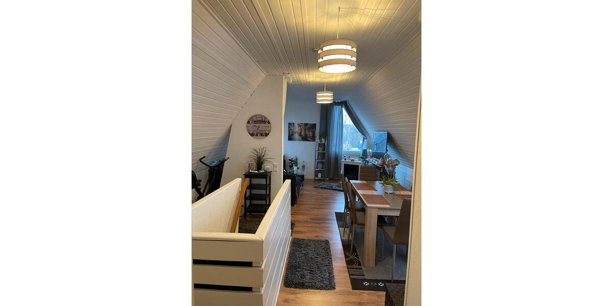 Dachgeschoßwohnung Norderstedt Garstedt - 1.5 Zimmer, 50 m&sup2;, 1.200&euro; | Angebot:26040017