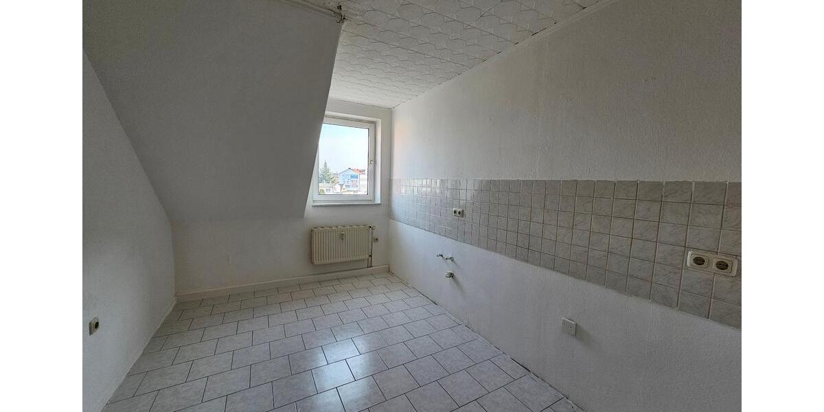 Dachgeschoßwohnung Demmin - 3 Zimmer, 70 m&sup2;, 420&euro; | Angebot:26592765