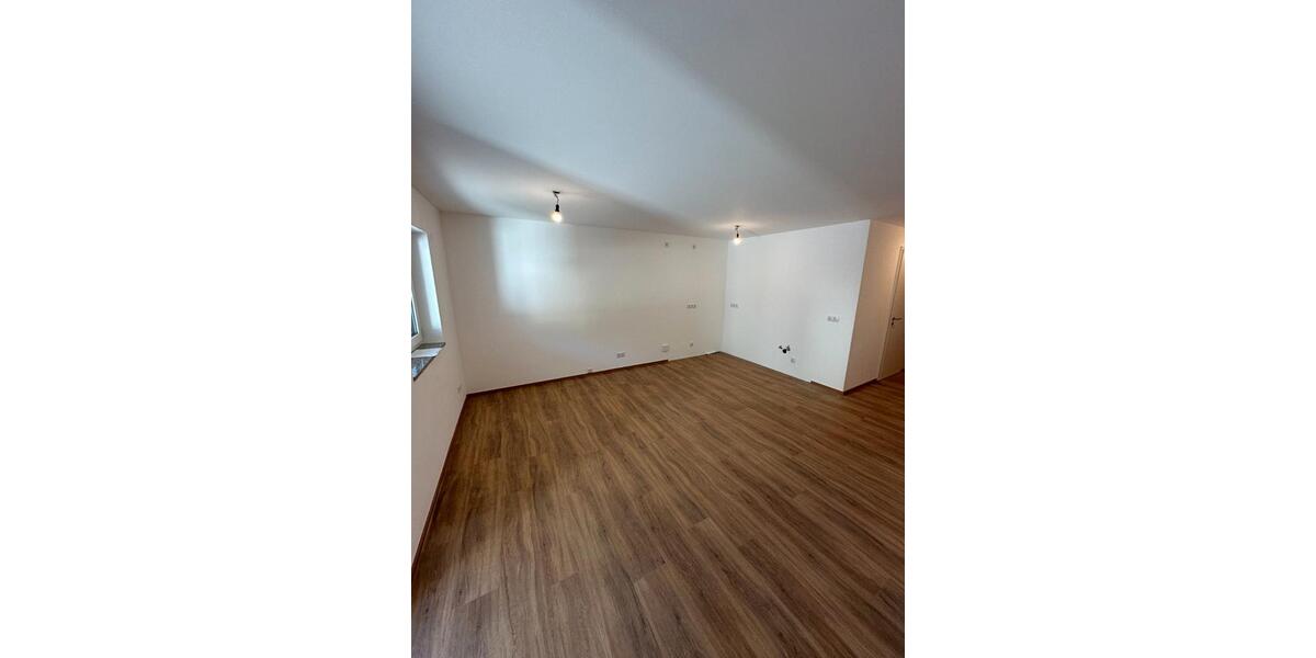 Erdgeschoßwohnung Neuötting - 2 Zimmer, 70 m&sup2;, 1.020&euro; | Angebot:26586636