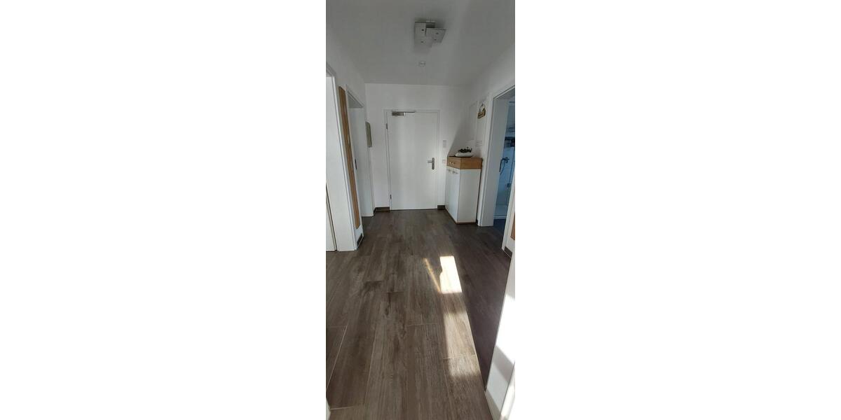 Dachgeschoßwohnung Neuburg an der Donau - 3 Zimmer, 75 m&sup2;, 1.040&euro; | Angebot:26489906