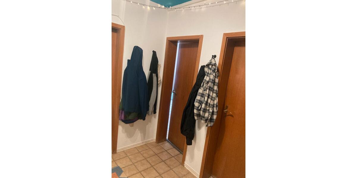 Dachgeschoßwohnung Herford - 4 Zimmer, 99 m&sup2;, 700&euro; | Angebot:25961261