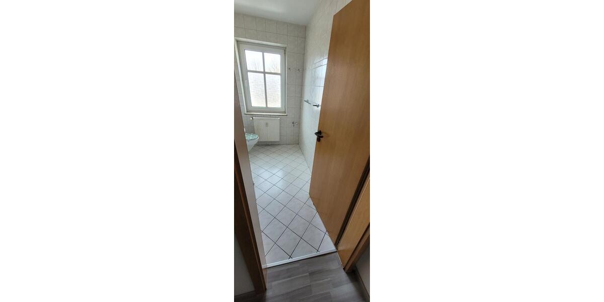 Etagenwohnung Mansfeld - 2 Zimmer, 42 m&sup2;, 285&euro; | Angebot:25431981